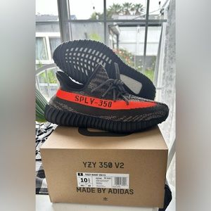 Yeezy Boost 350 V2
